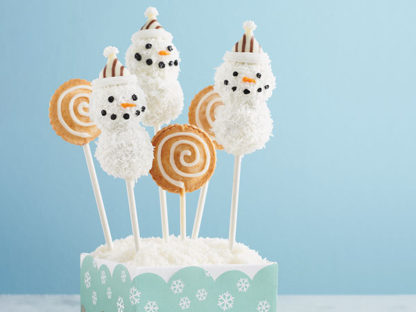 Snowman Cake Pops - Noshing With The Nolands