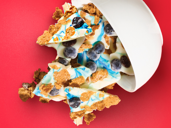 Raisin Bran Blueberry Yogurt Bark | Hy-Vee