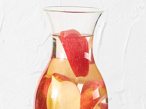 Apple Cider Cinnamon Detox Water | Hy-Vee