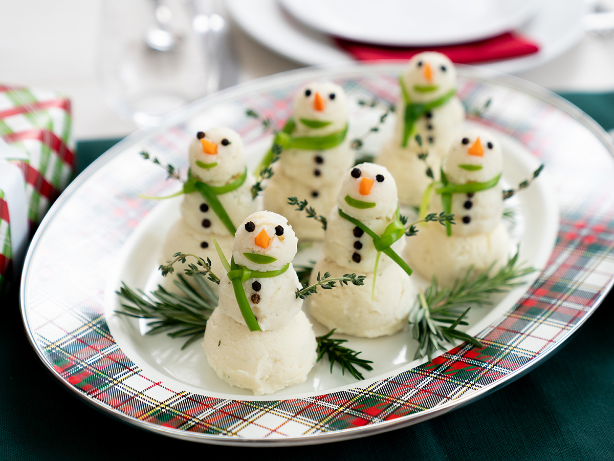 Mashed Potato Snowmen | Hy-Vee